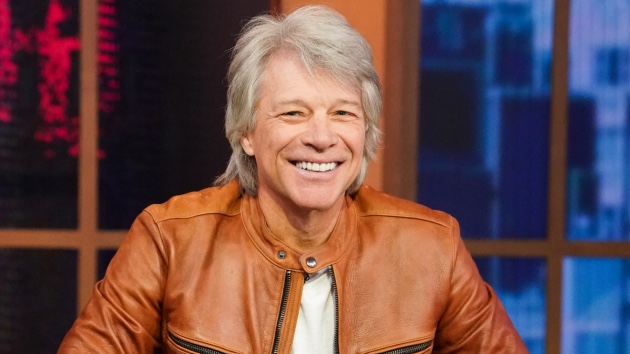 Jon Bon Jovi to introduce the New England Patriots at the Super